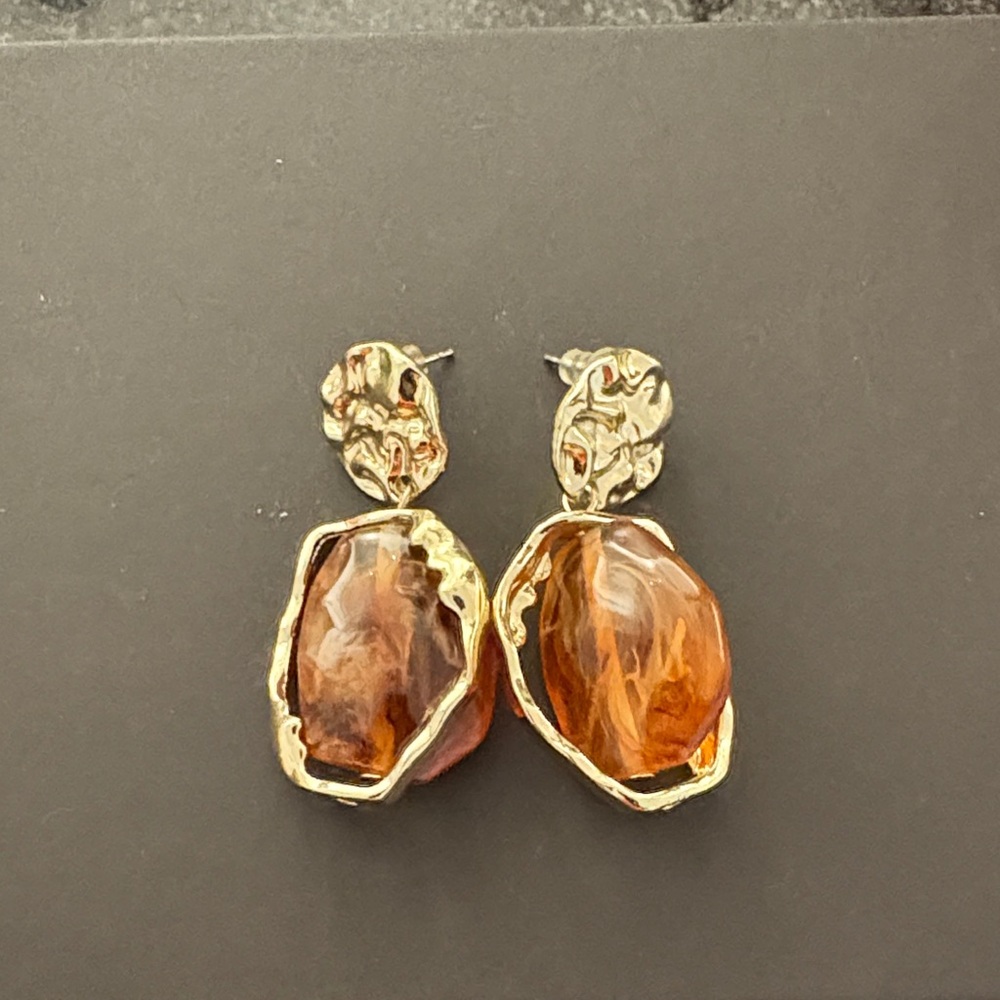 Elegant Gold and Amber Earrings